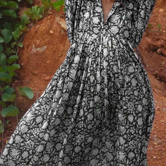 New Boho Aqua  & White Loose Viscose Floral Smock Dress small. The first picture - Picture 3 of 16